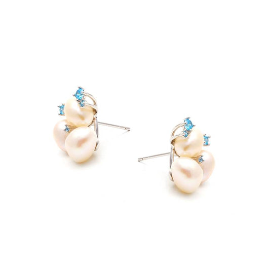 Icy Pearl Earrings