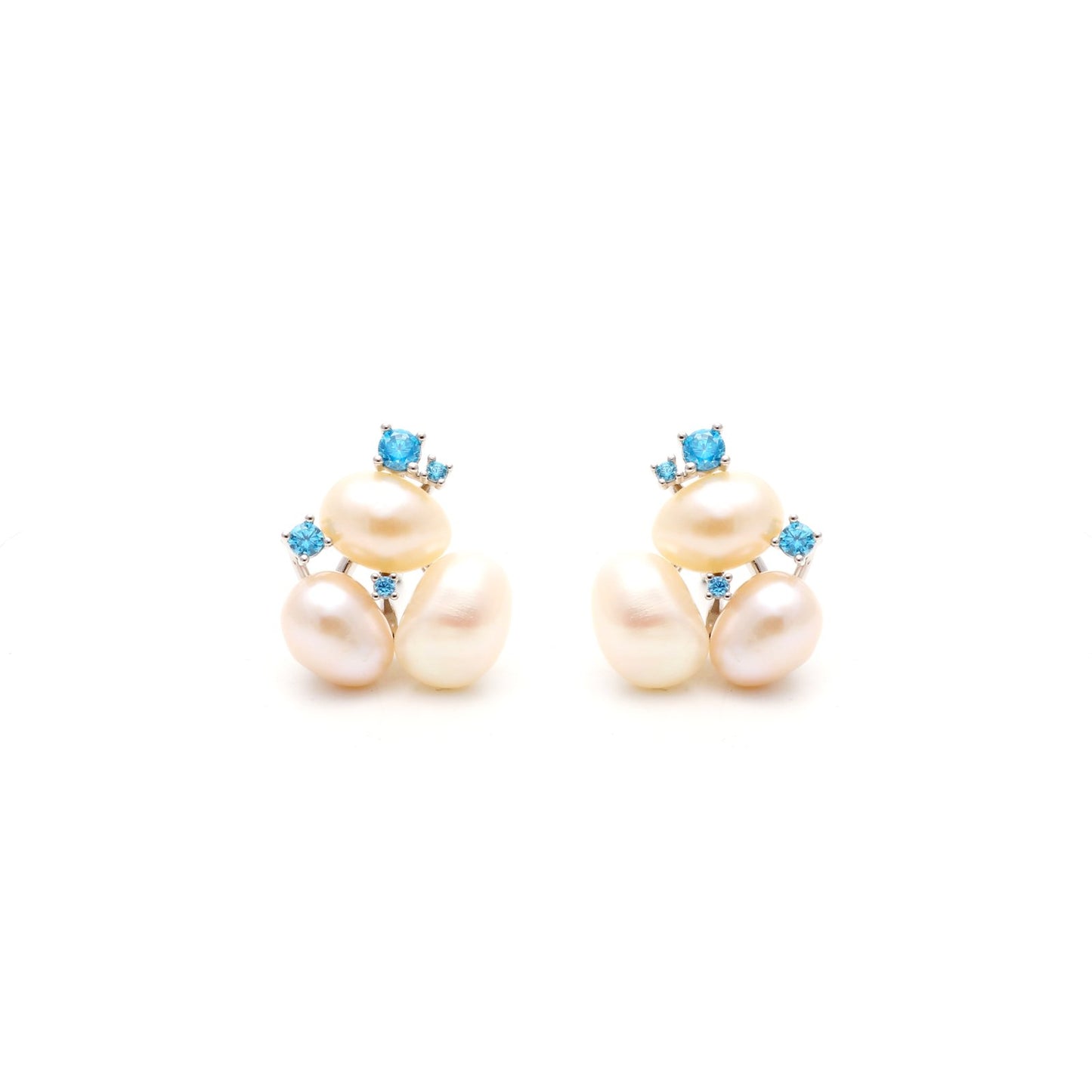 Icy Pearl Earrings