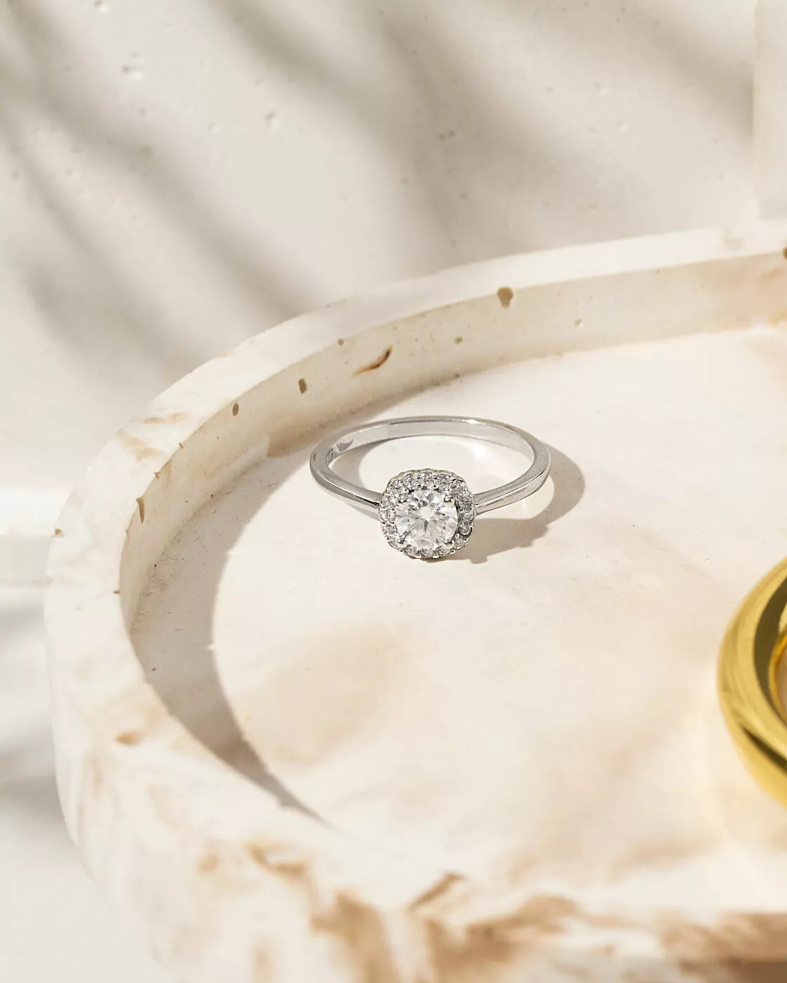 Round Brilliant Cut Moissanite Engagement Ring