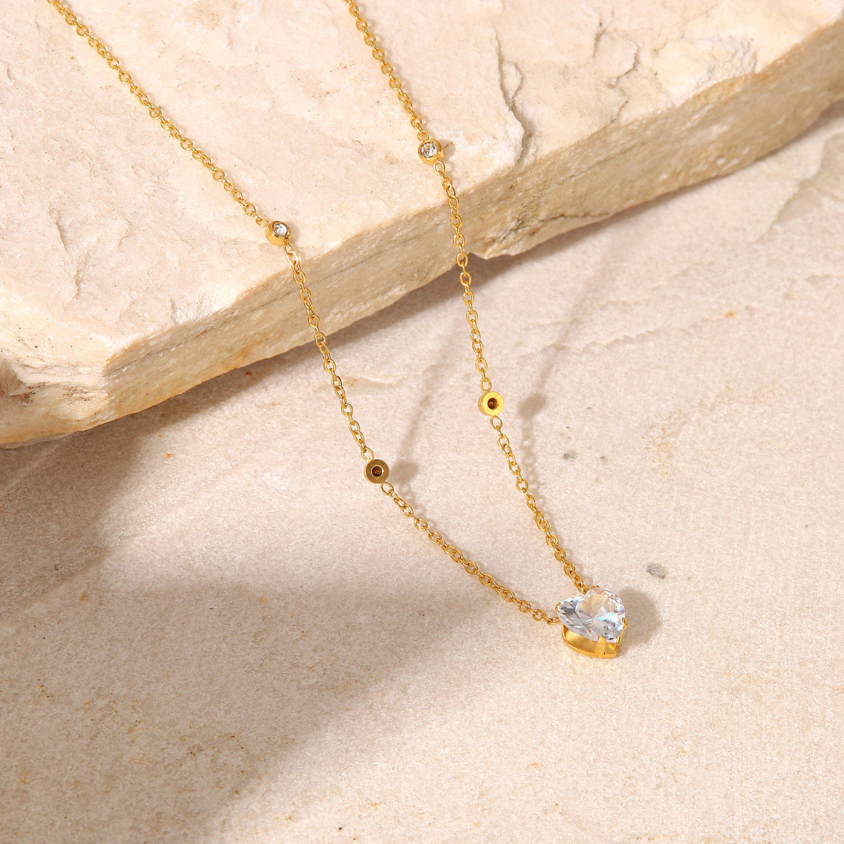 Heart Zirconia Pendant Necklace