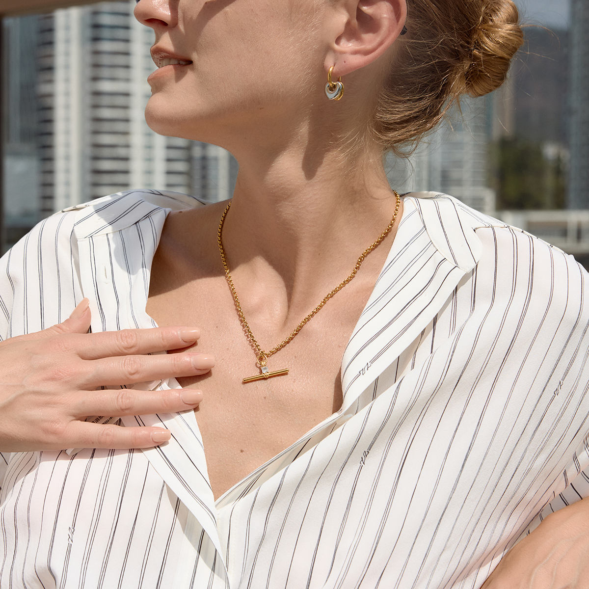 Rolo Chain Crystal T-Bar Necklace