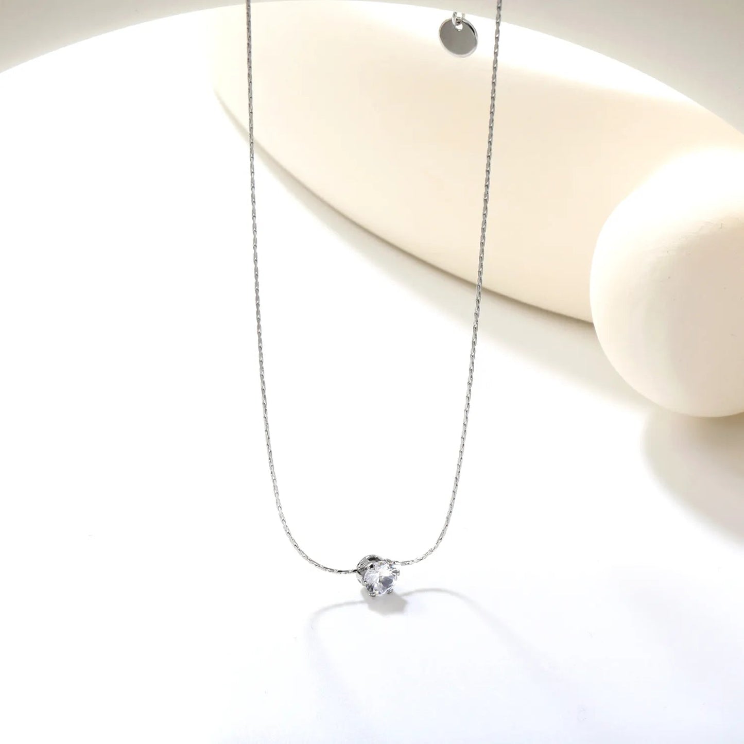 Solitaire Pendant Thin Chain Necklace